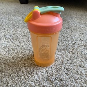 Blender Bottle Color of the Month